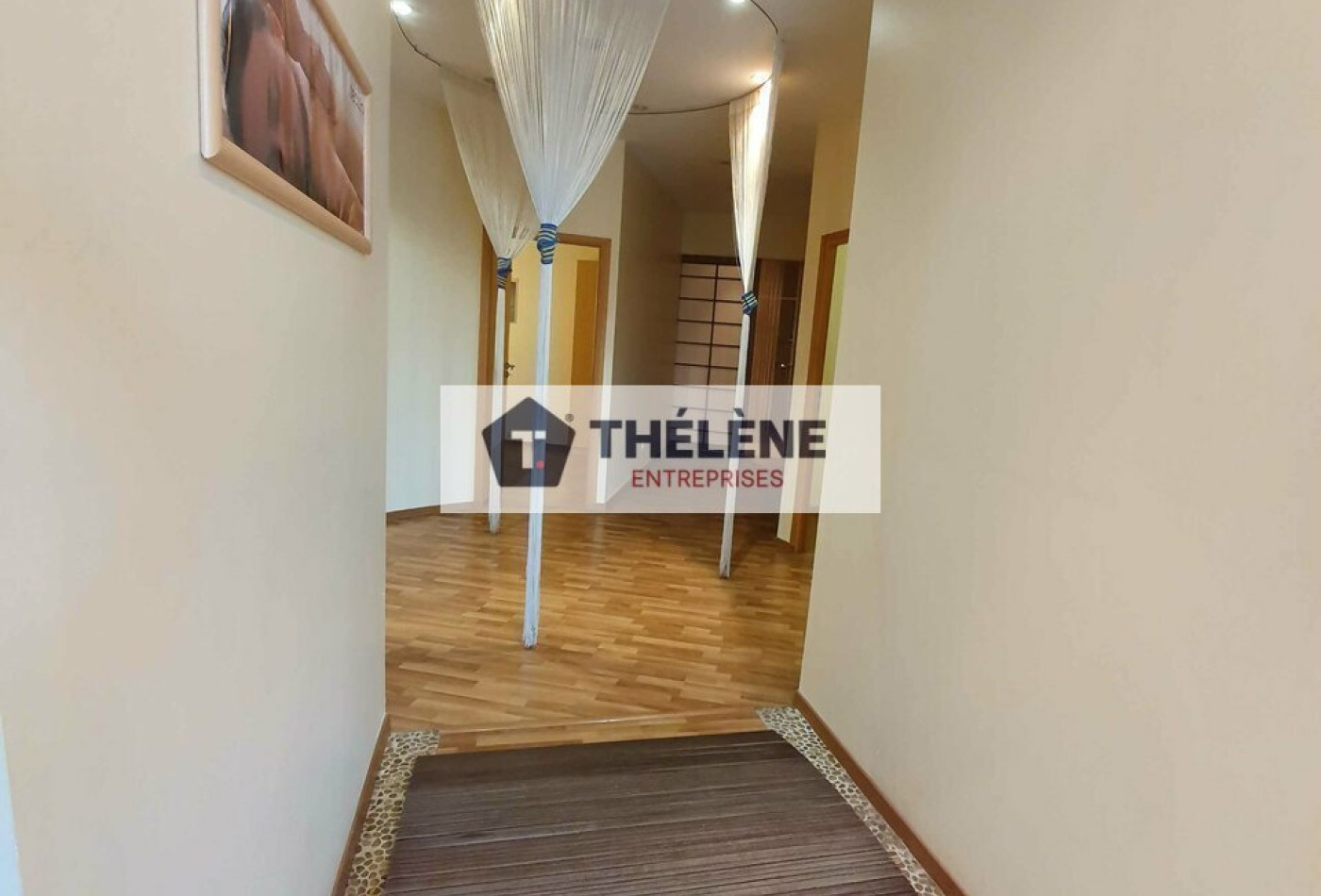 location Local commercial Le Cres - Photo 3