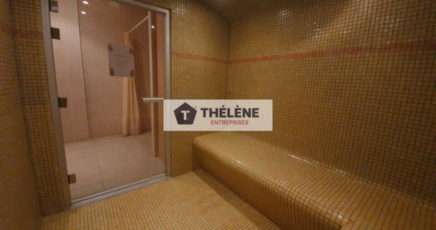 location Local commercial Le Cres