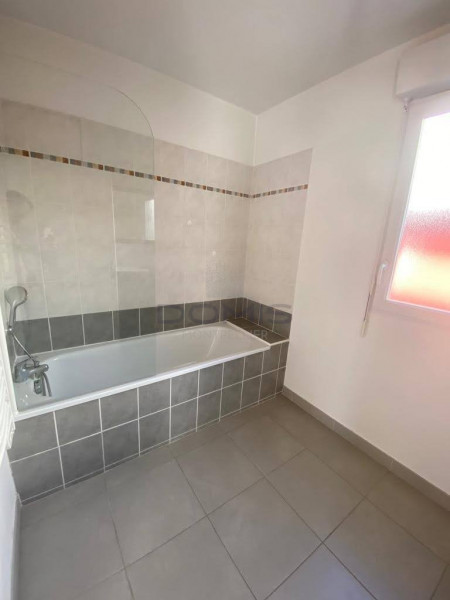 à louer Appartement Le Cres - Photo 7