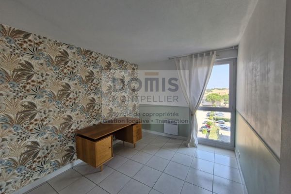 à louer Appartement en marina Lattes