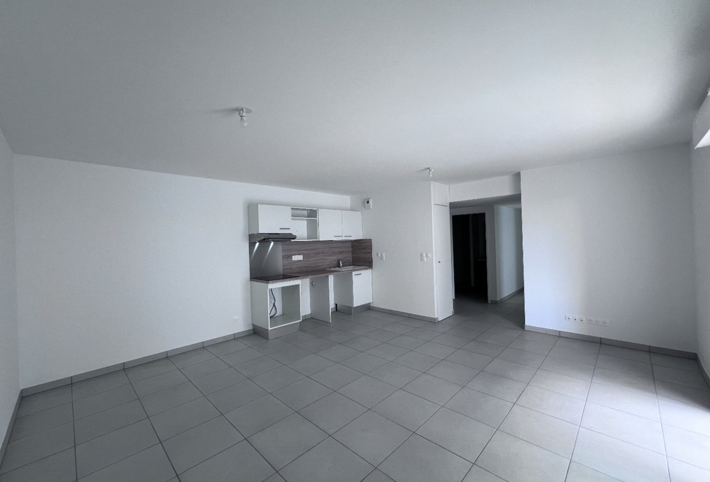 location Appartement Nimes - Photo 1