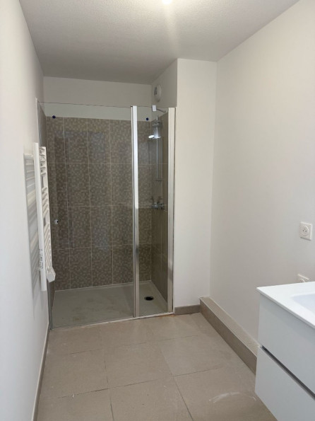 location Appartement Nimes - Photo 4