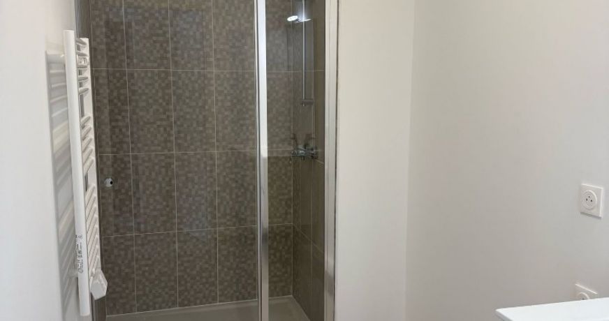 location Appartement Nimes