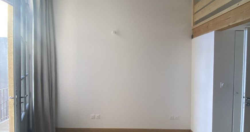 location Appartement Uzes