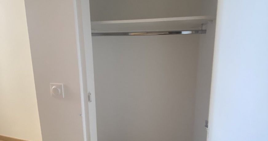 location Appartement Uzes