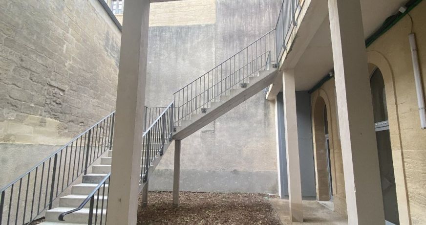 location Appartement Uzes