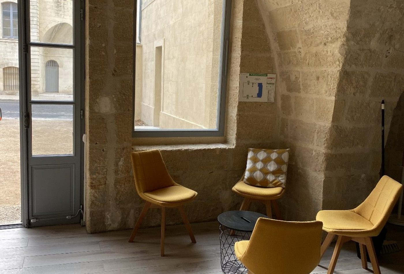 letting Appartement Uzes - Photo 2