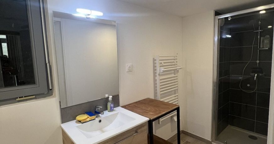 location Appartement Uzes