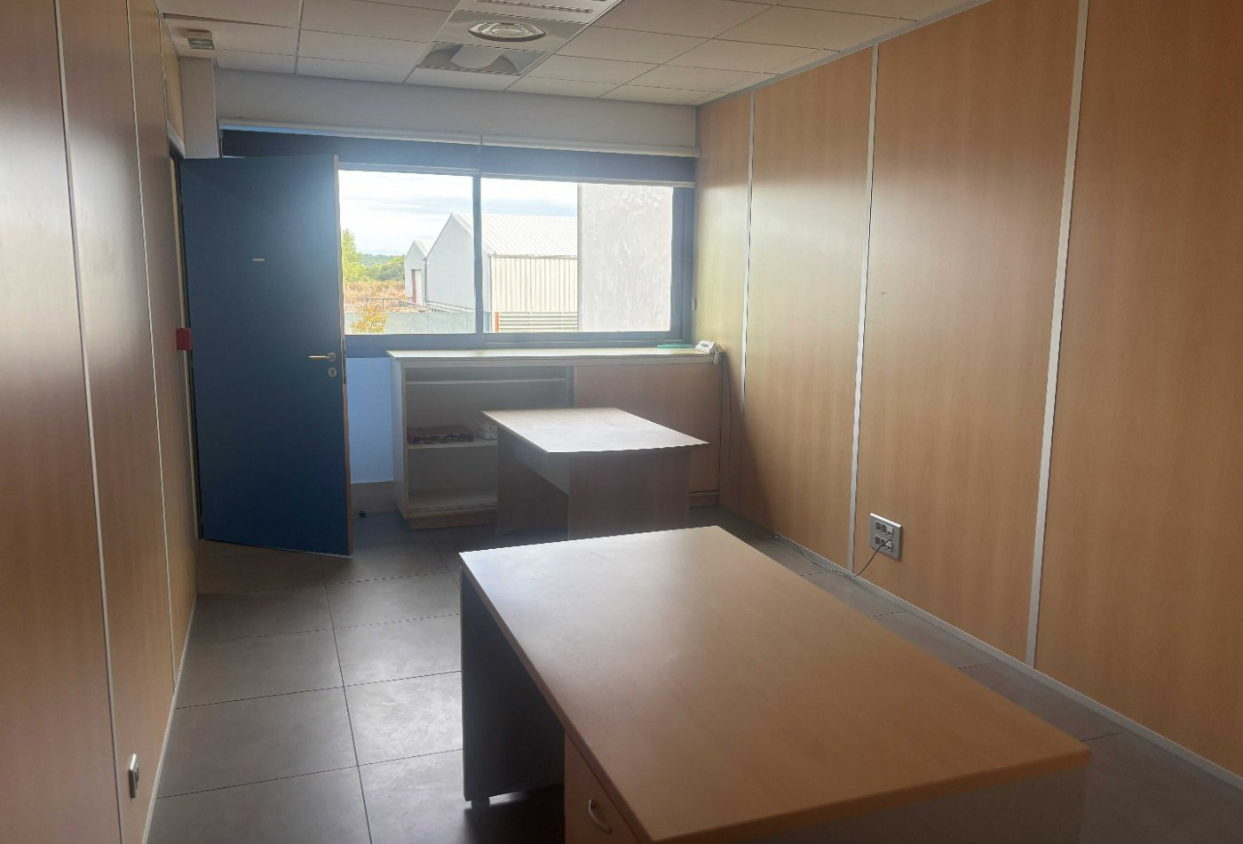 location Bureau Castries - Photo 2