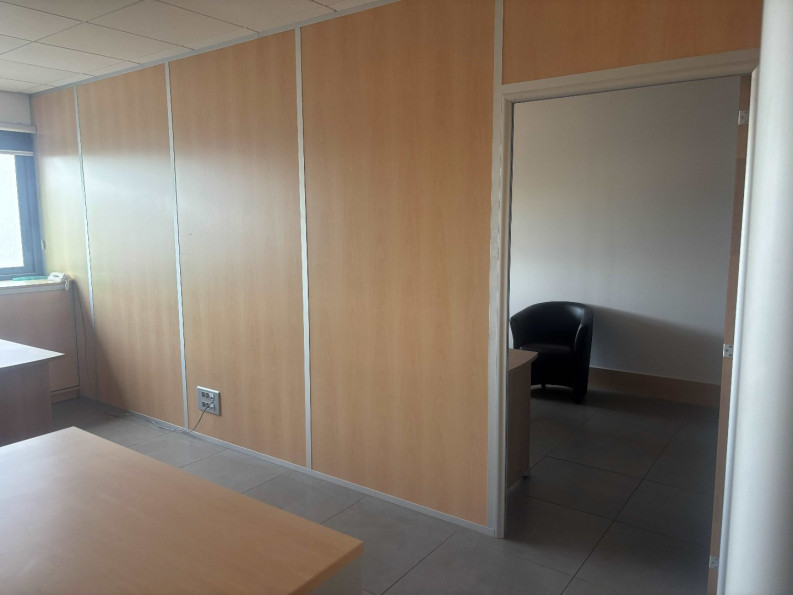 location Bureau Castries - Photo 4