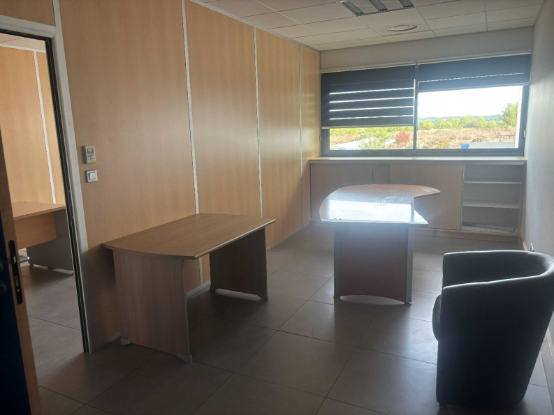 location Bureau Castries - Photo 5