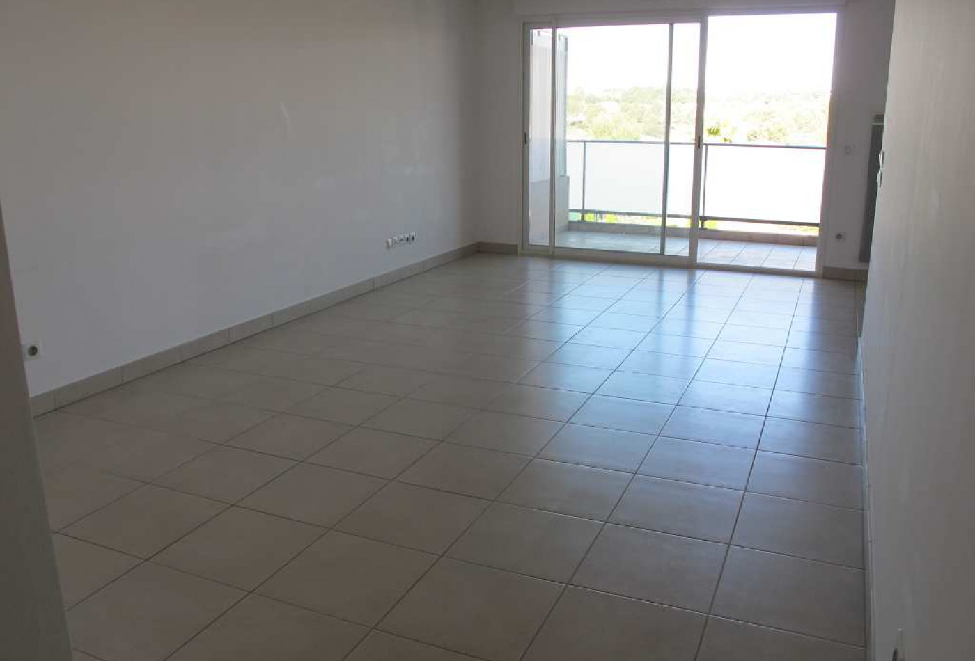 vente Appartement Le Cres - Photo 3