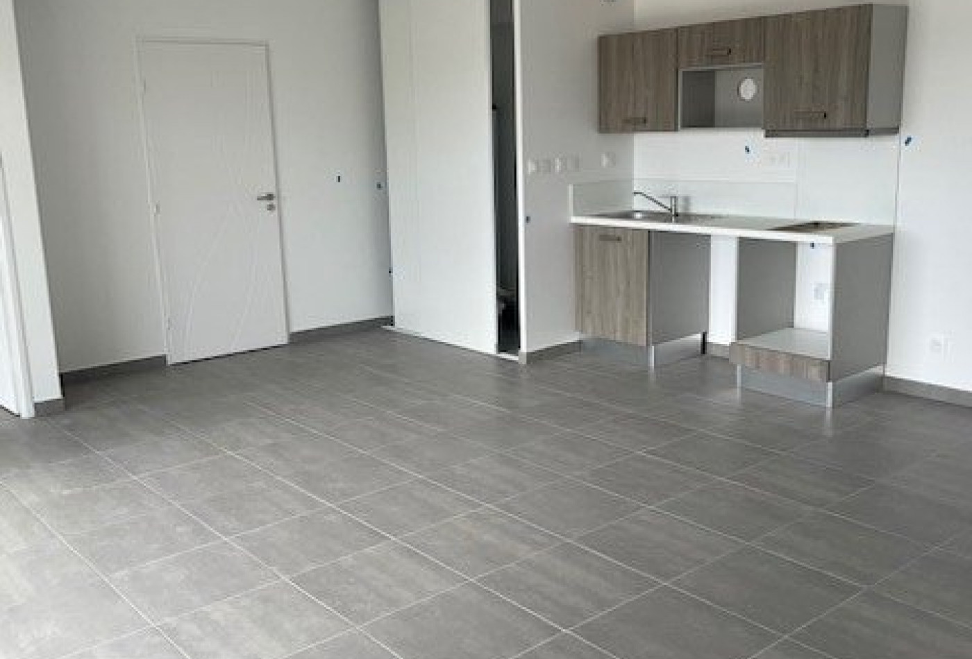 location Appartement Vergeze - Photo 2