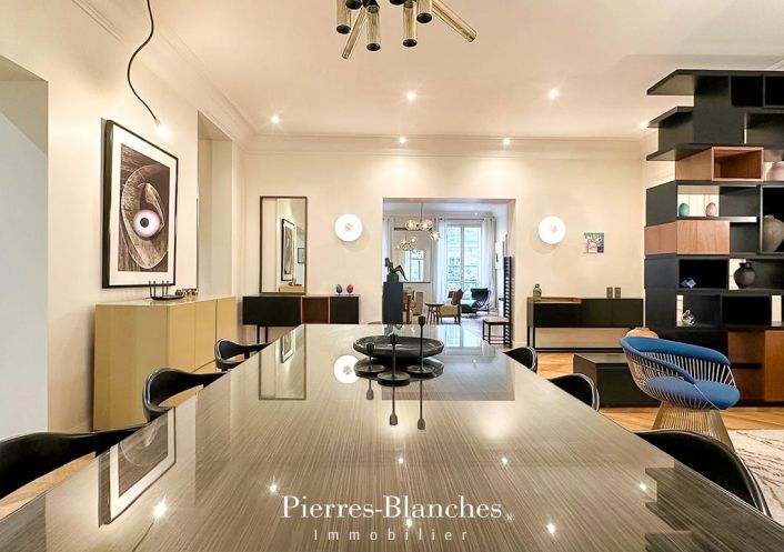 à vendre Appartement haussmannien Paris 8eme Arrondissement