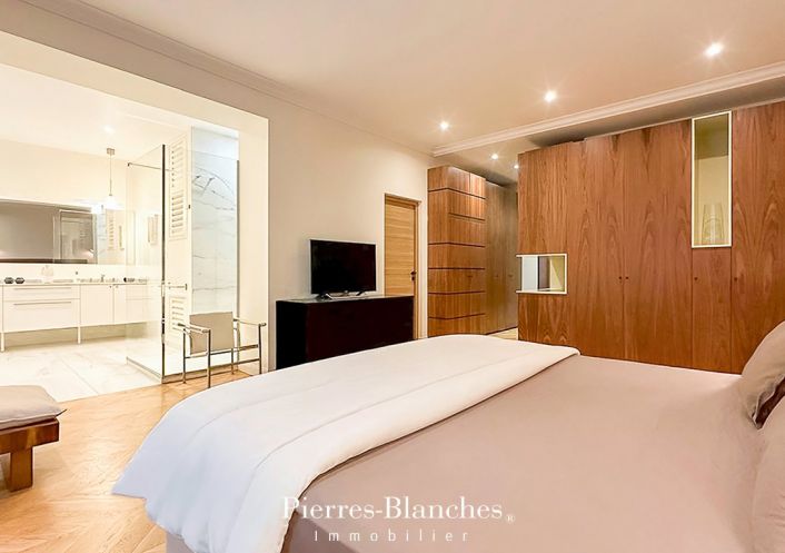 à vendre Appartement haussmannien Paris 8eme Arrondissement