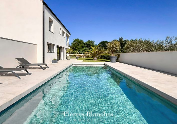 à vendre Maison Uzes