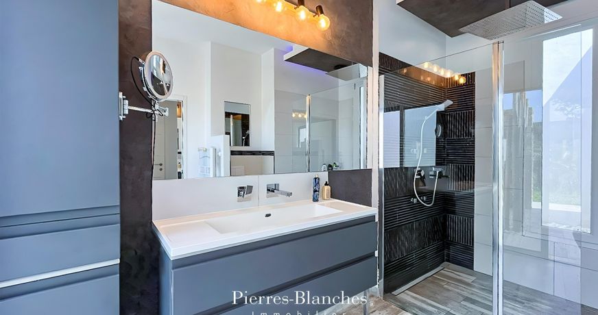 vente Maison contemporaine Nimes