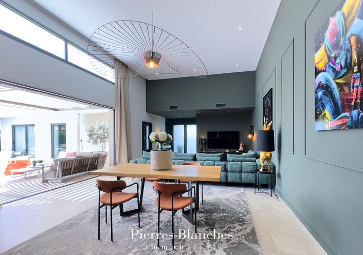 à vendre Villa d'architecte Saint Mathieu De Treviers