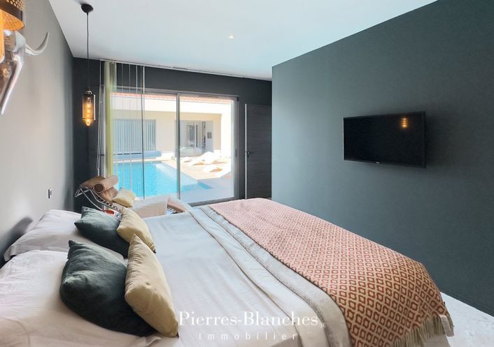 à vendre Villa d'architecte Saint Mathieu De Treviers