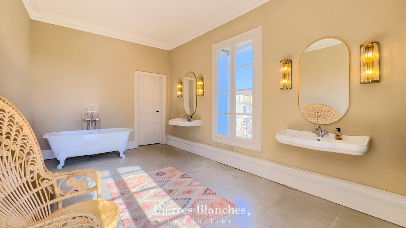 for sale Maison de maître Saint Aunes - Photo 9