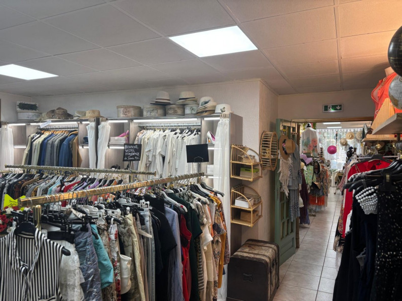 vente Local commercial Pezenas - Photo 3