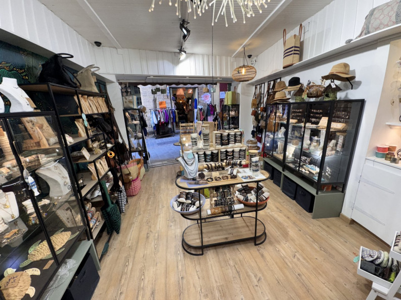 à vendre Local commercial Pezenas - Photo 1