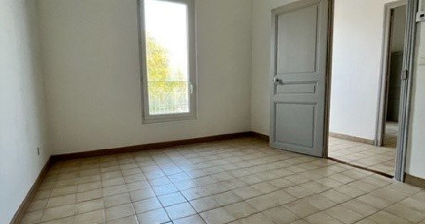 location Appartement Magalas