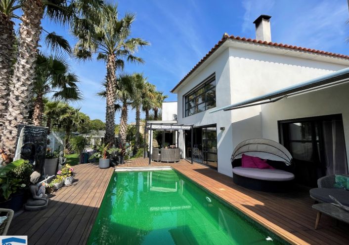 A vendre Villa d'architecte Le Grau D'agde | Réf 345314088 - Agence sogepro