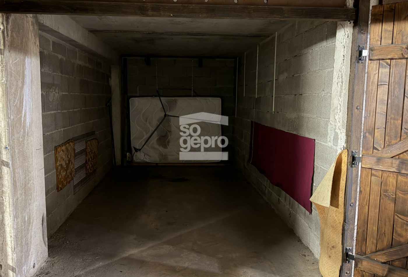 location Garage Le Cap D'agde - Photo 3