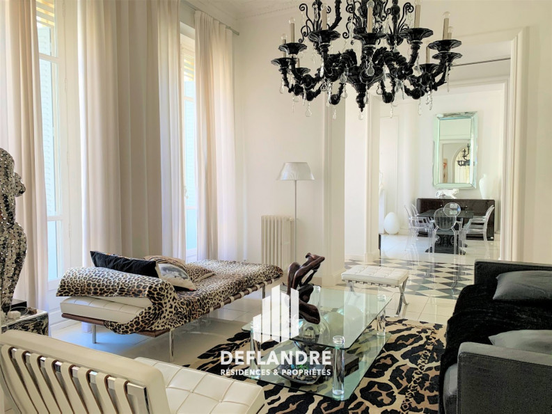 vente Appartement haussmannien Avignon - Photo 1