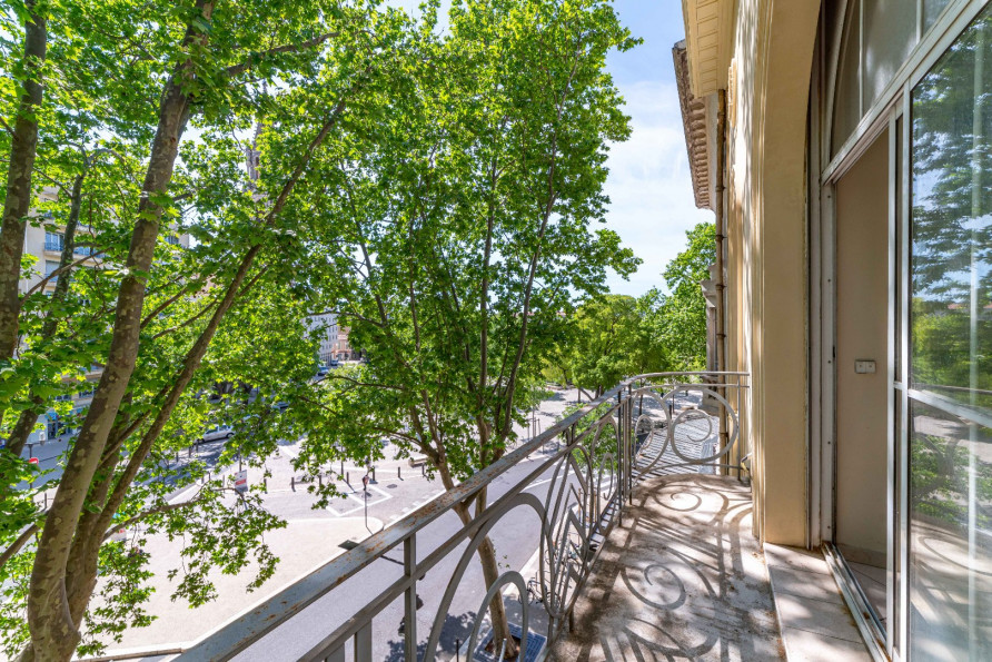 vente Loft/atelier/surface Nimes - Photo 2