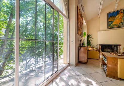 vente Loft/atelier/surface Nimes