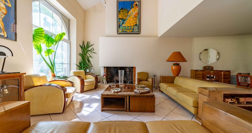 vente Loft/atelier/surface Nimes