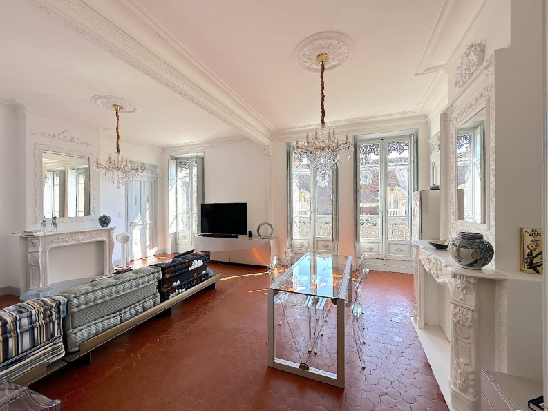 vente Appartement haussmannien Avignon - Photo 1