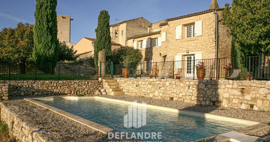 vente Maison de village Nimes