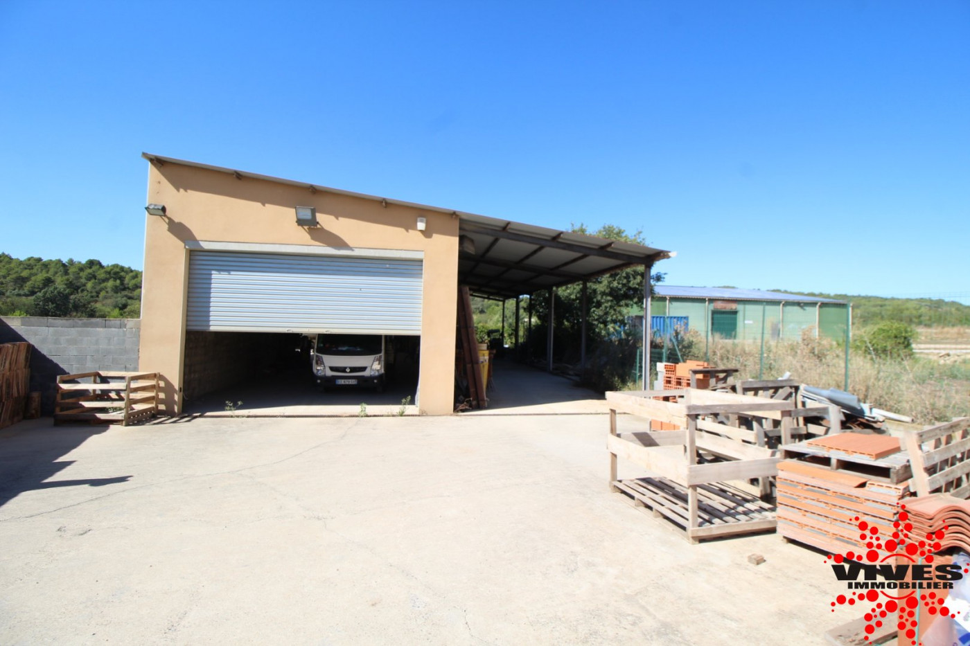 sale Entrepots et bureaux Quarante - Photo 1