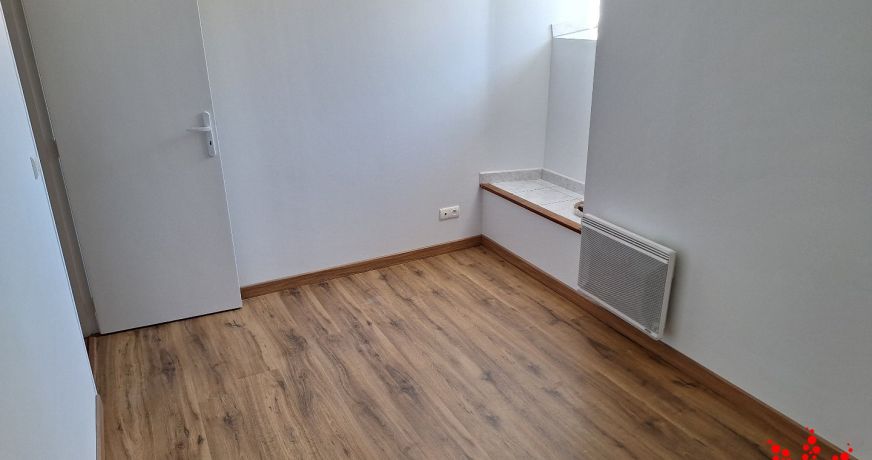 vente Maison de village Quarante