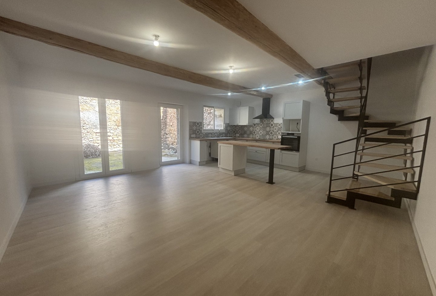 location Maison Quarante - Photo 1