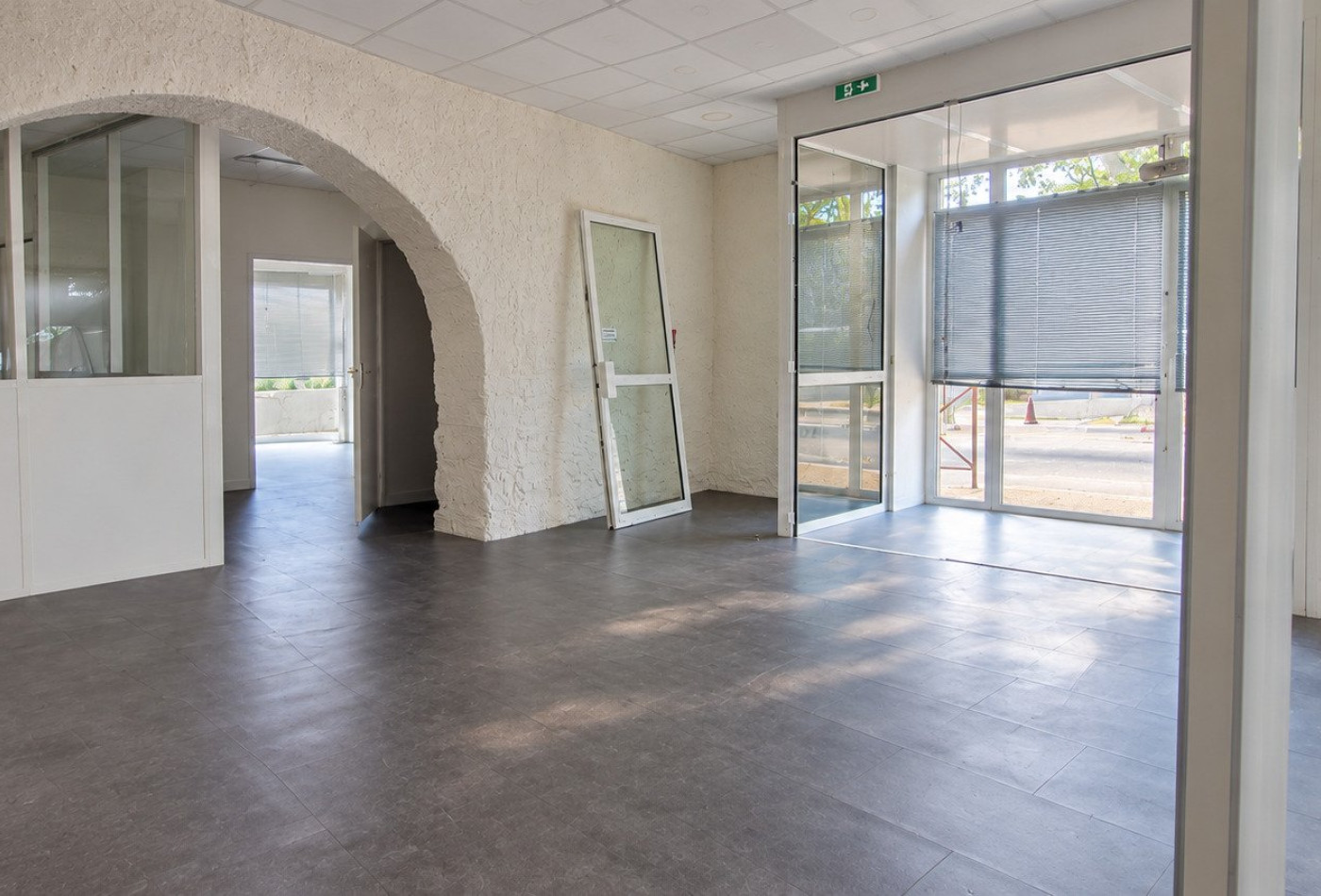 location Atelier Capestang - Photo 3