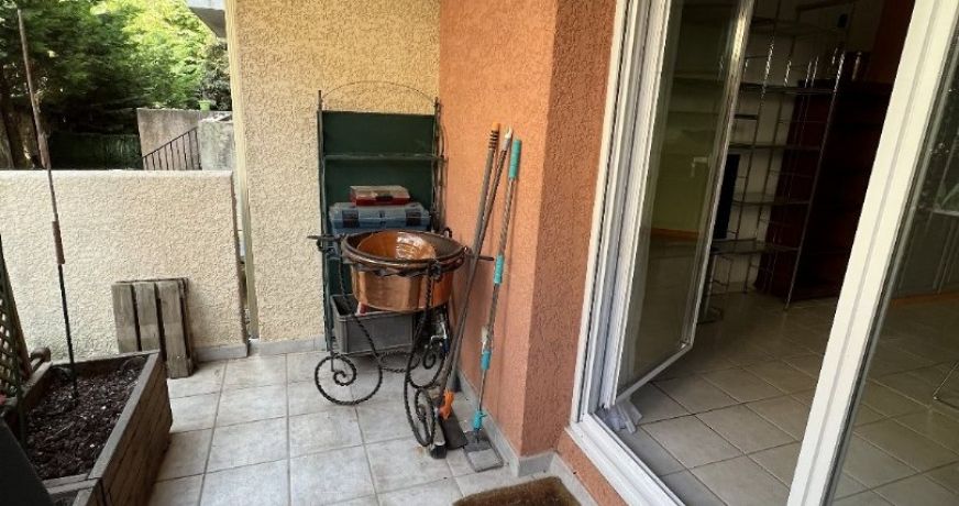 location Appartement en rez de jardin Villeneuve Les Beziers