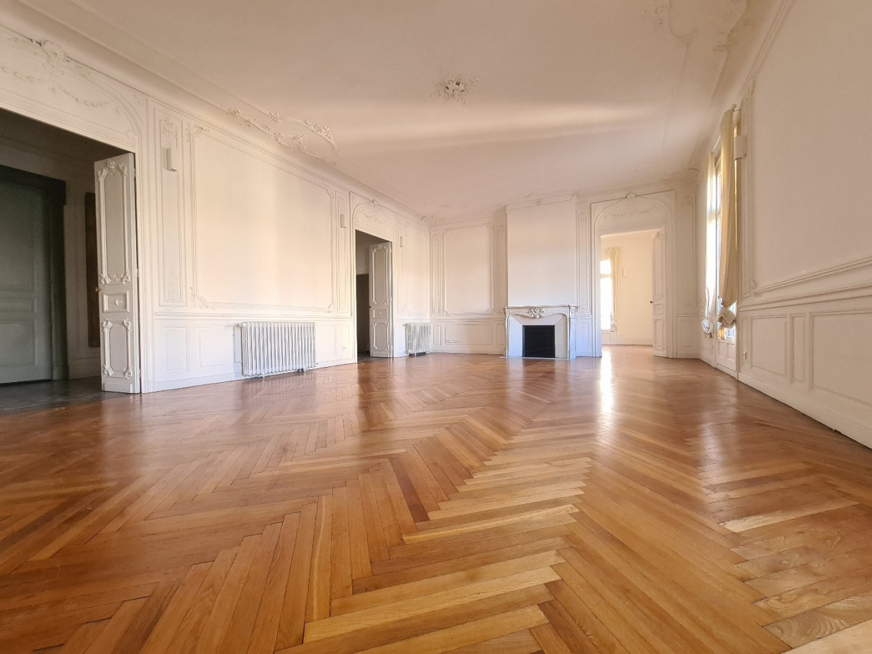 location Appartement haussmannien Montpellier - Photo 1