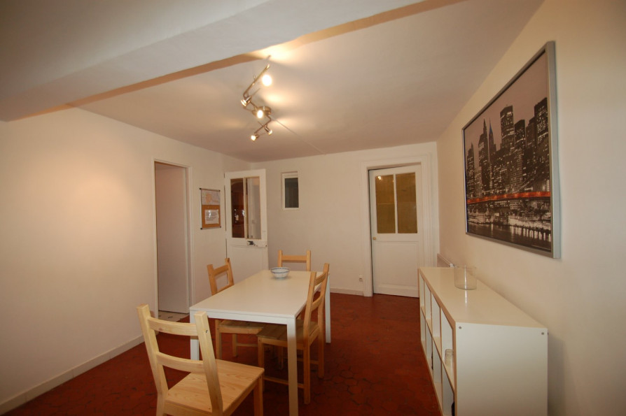 location Appartement ancien Montpellier - Photo 1