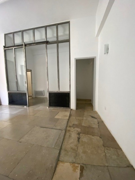 location Appartement ancien Montpellier - Photo 2