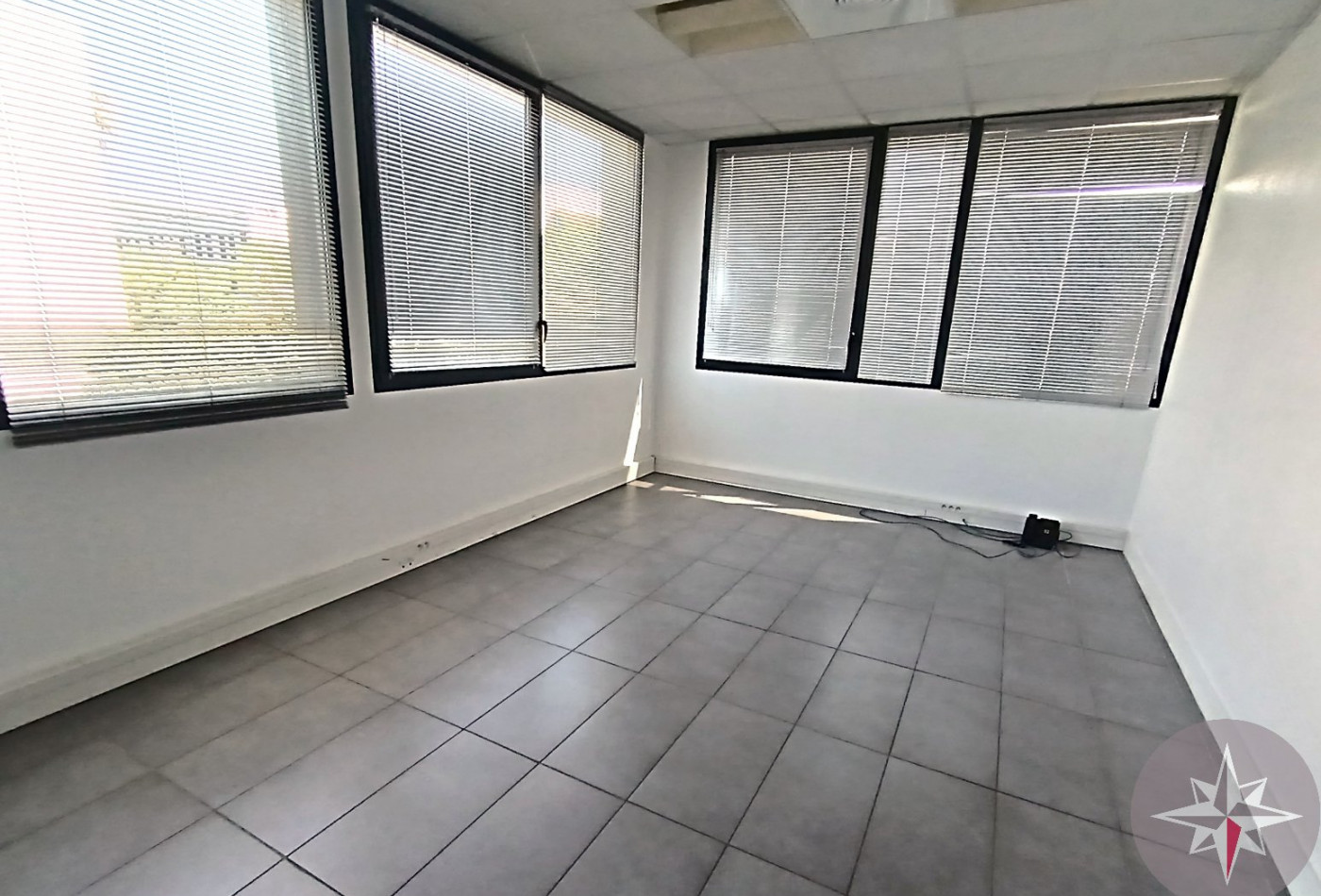 vente Locaux d'activité Montpellier - Photo 6