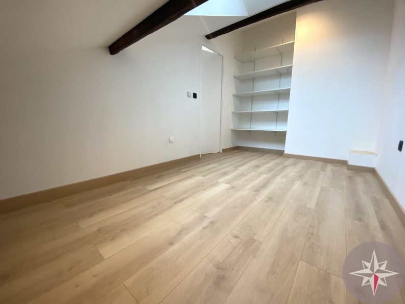 location Studio Cournonsec - Photo 4