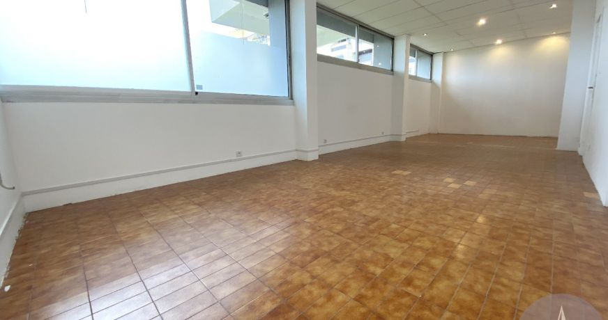 location Local commercial Carnon Plage (mauguio)