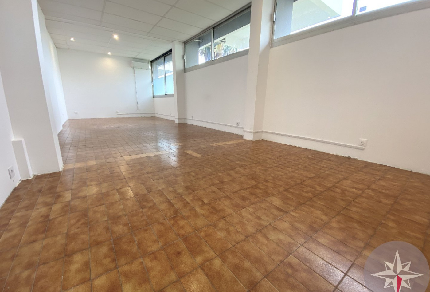 location Local commercial Carnon Plage (mauguio) - Photo 2