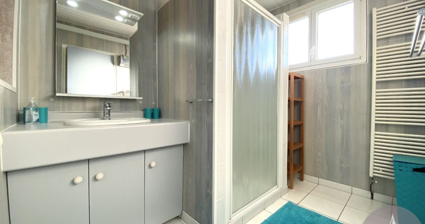 location Maison Castries