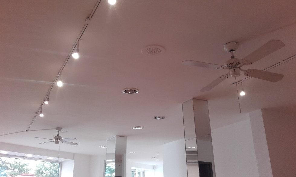 location Local commercial Beziers - Photo 2