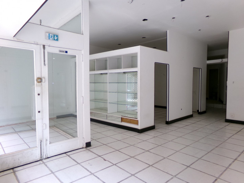location Local commercial Beziers - Photo 3